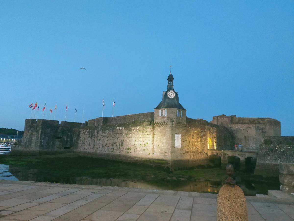 L'éléphant Blanc de ConcarnOLoc Concarneau Esterno foto